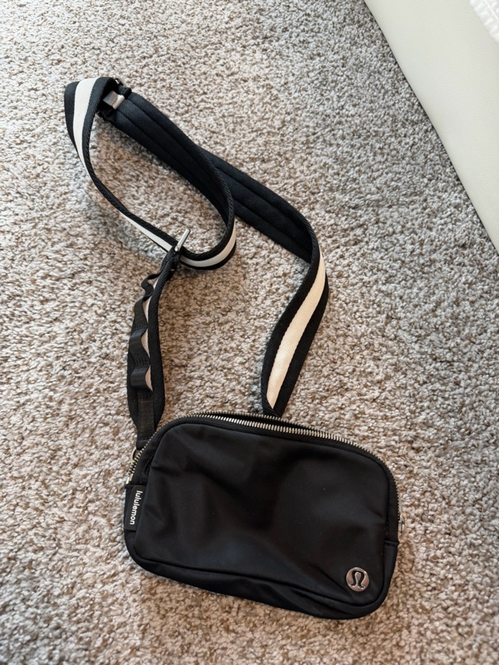 LULULEMON fanny pack - Picture 7 of 7